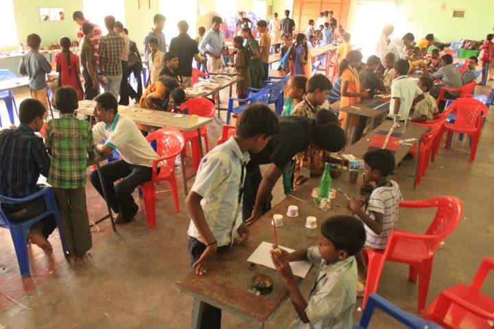 Vazhai volunteers working closely with rural students in Tamil Nadu